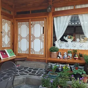 2* Pensión Dajayon Hanok
