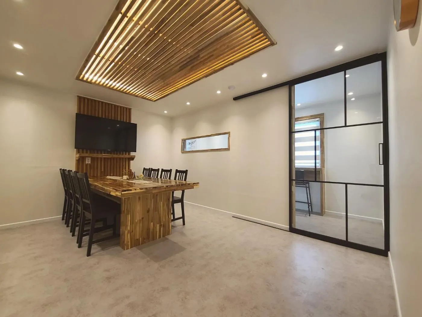 Apartamento 6 Hongdae 5Br & 4Bath, Elevator, Free Wifi Seúl