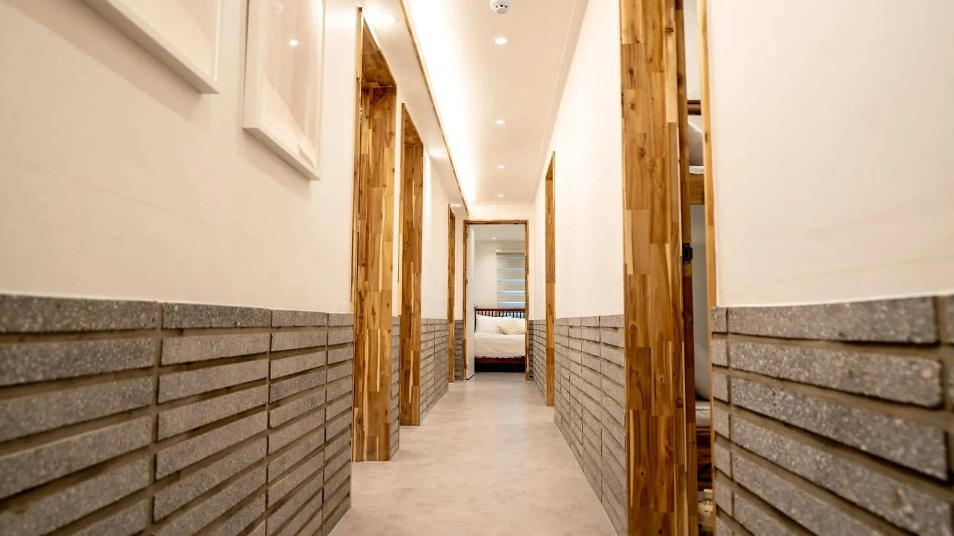 Apartamento 6 Hongdae 5Br & 4Bath, Elevator, Free Wifi Seúl 0*,  Corea del Sur