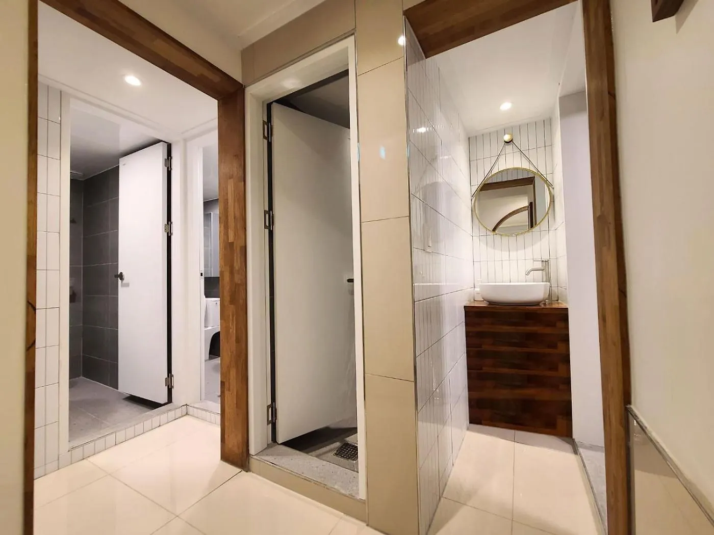 Apartamento 6 Hongdae 5Br & 4Bath, Elevator, Free Wifi Seúl